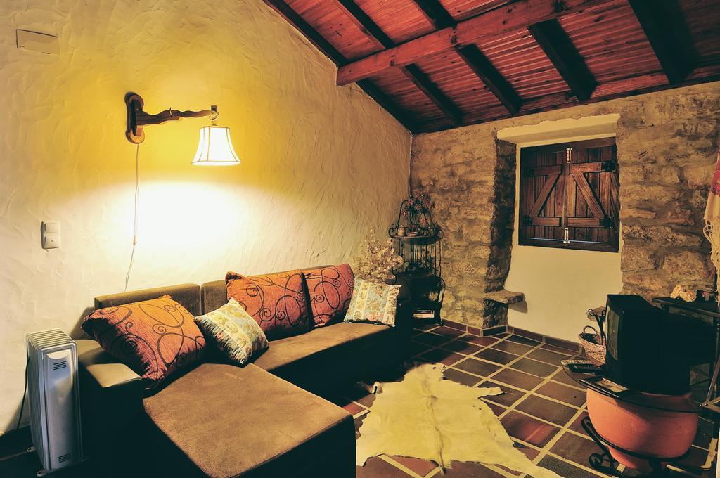 Вилла Casa Do Professor Casais dos Monizes Номер фото