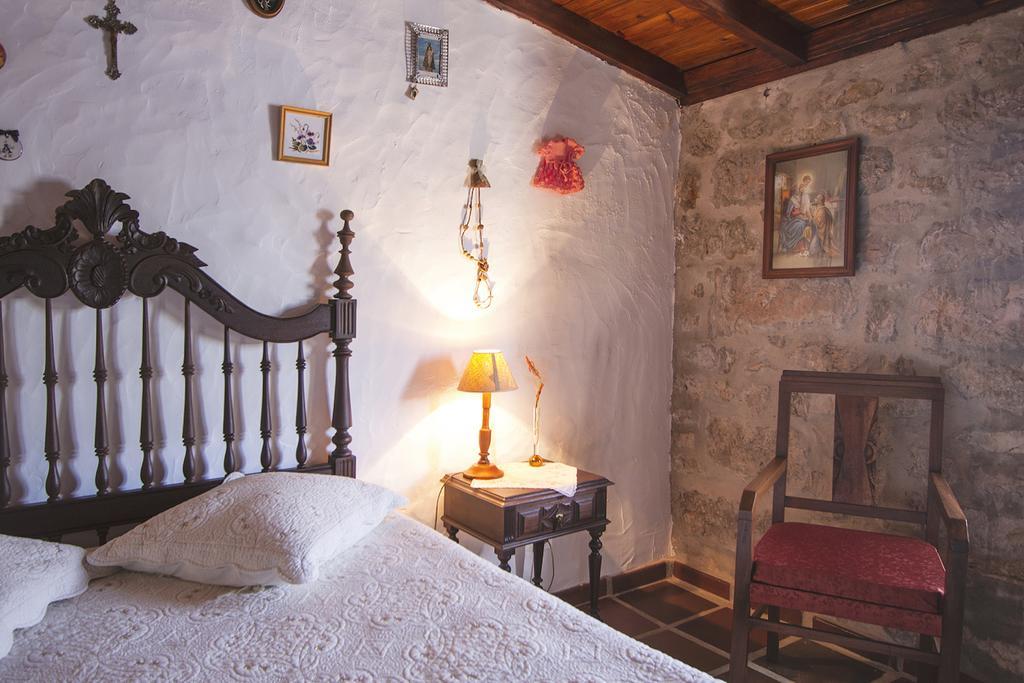 Вилла Casa Do Professor Casais dos Monizes Экстерьер фото